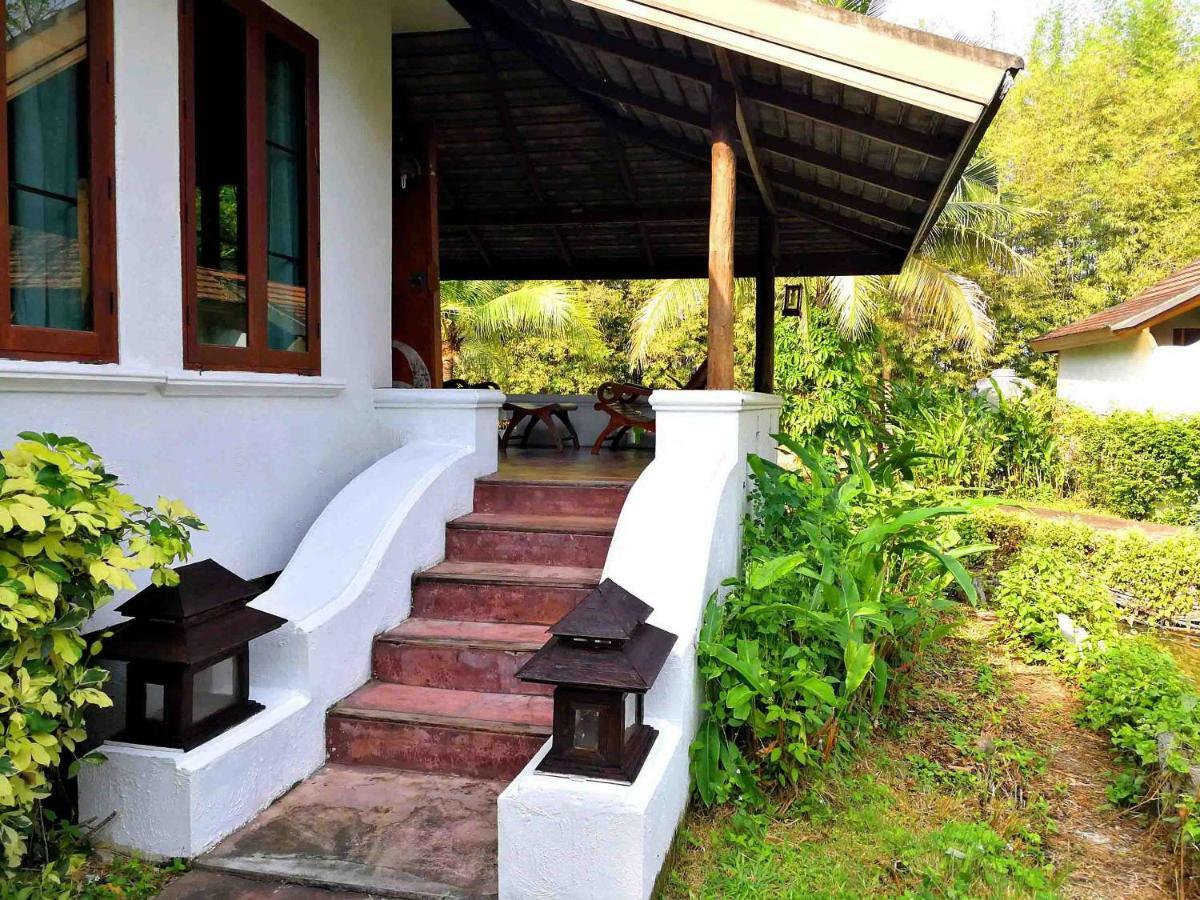 Jasmine Hills Lodge Doi Saket Exteriör bild