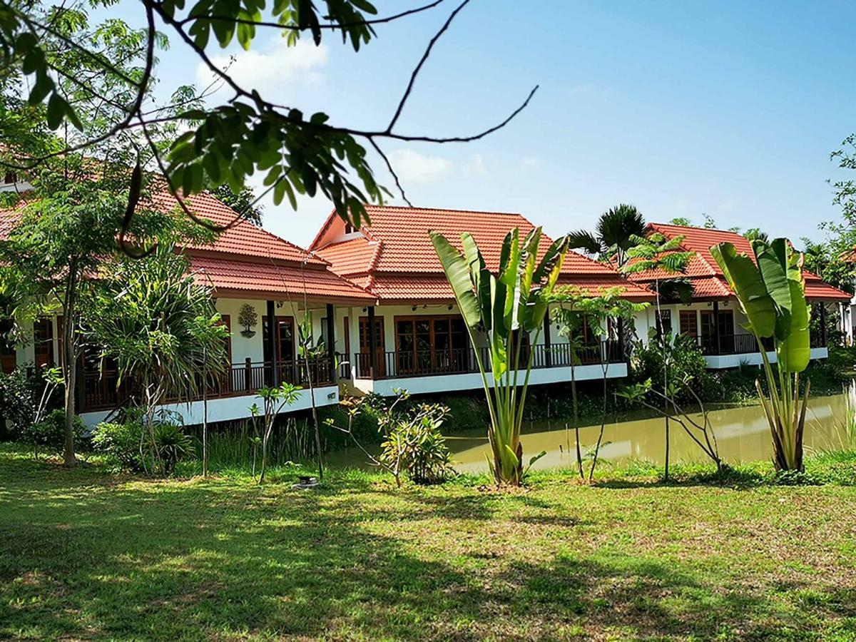 Jasmine Hills Lodge Doi Saket Exteriör bild